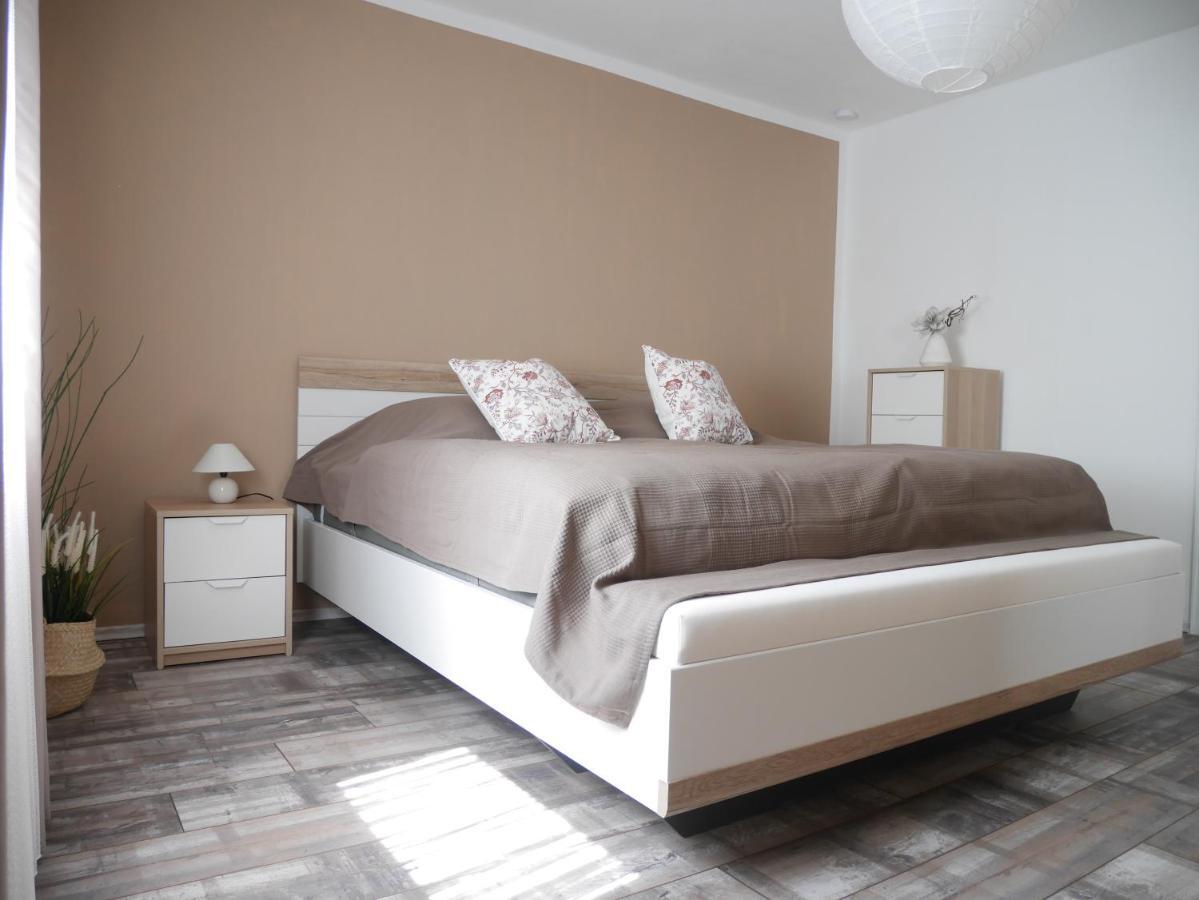 Waeller Ruh' Apartment Pfuhl Bagian luar foto